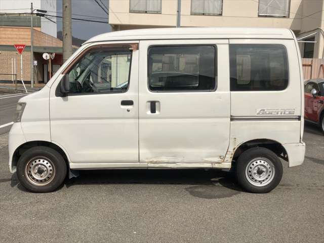 Daihatsu Hijet Cargo 5