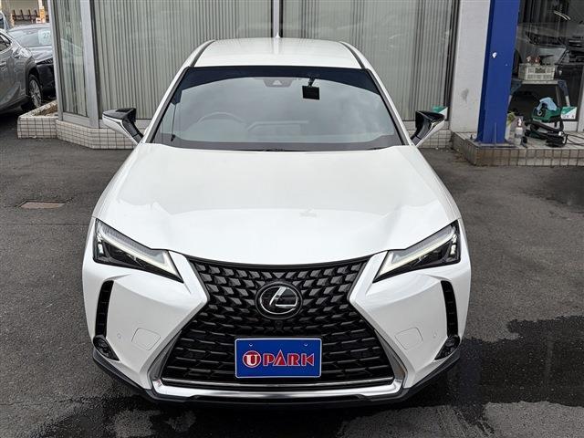 Lexus UX 5