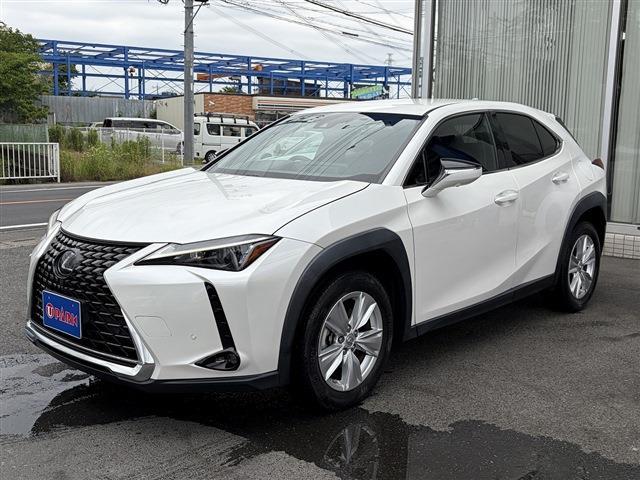 Lexus UX 6