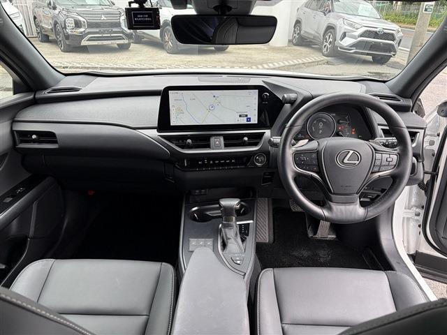 Lexus UX 10