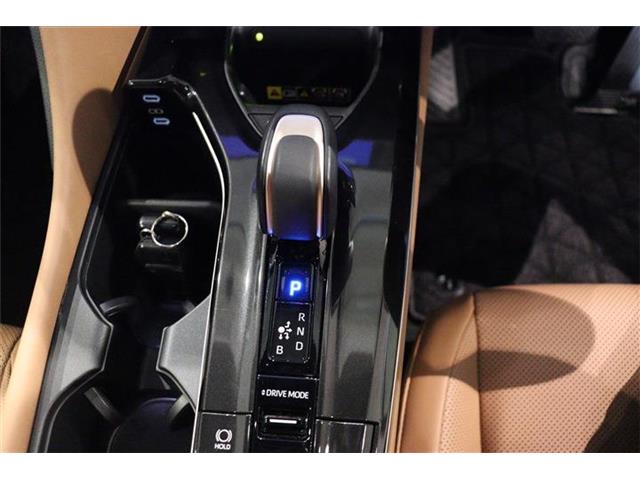 Toyota Crown Sport 8