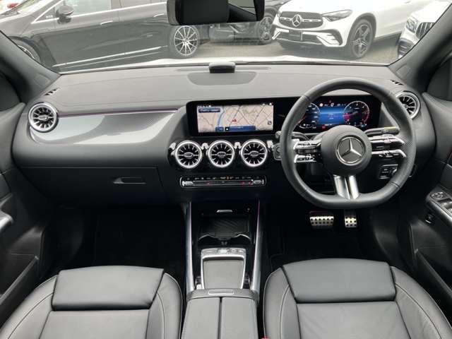 Mercedes-Benz GLA-Class 8