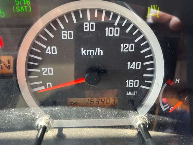 Isuzu Elf 12