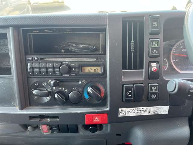 Isuzu Elf 10