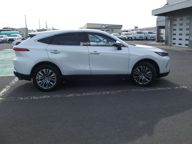 Toyota Harrier 6