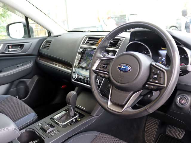 Subaru Legacy Outback 3