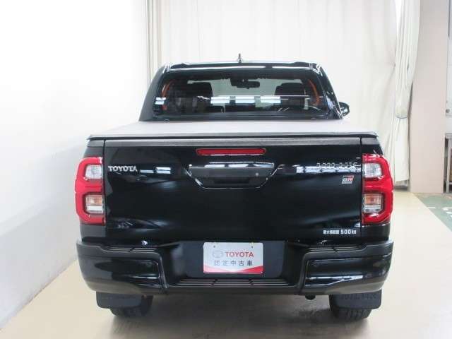 Toyota Hilux 4