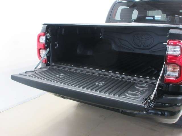 Toyota Hilux 10