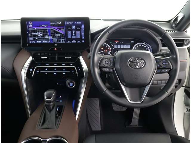 Toyota Harrier 4
