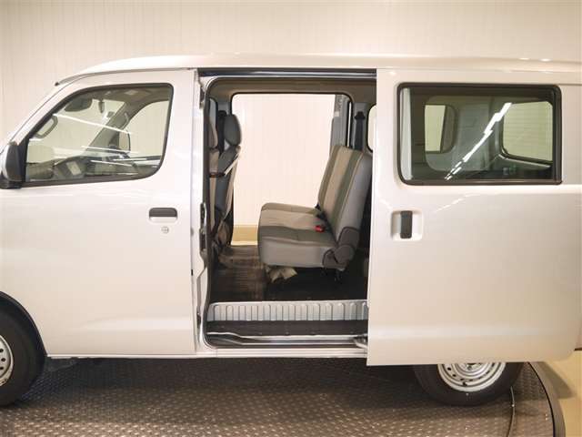 Toyota Town Ace Van 12