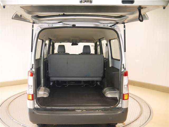 Toyota Town Ace Van 8