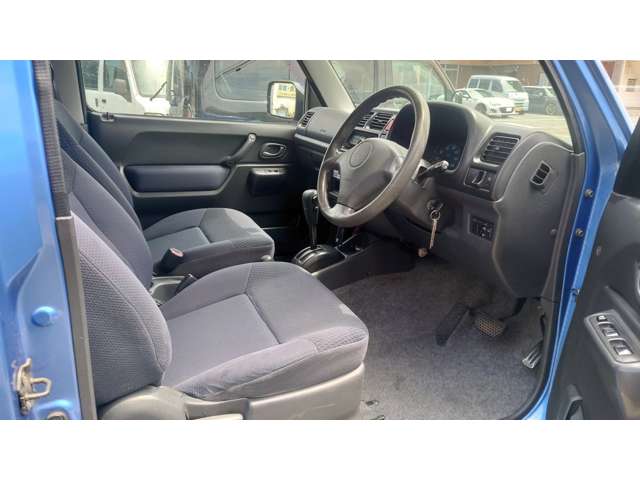 Suzuki Jimny 10