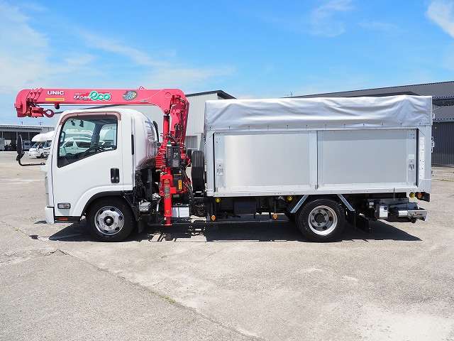 Isuzu Elf 7