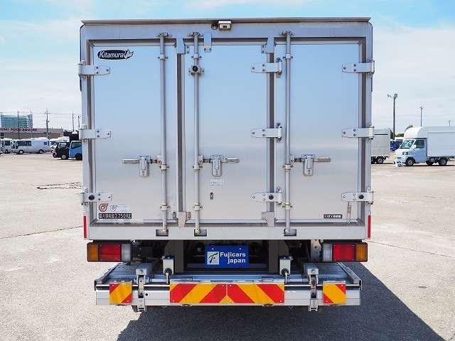 Isuzu Elf 10