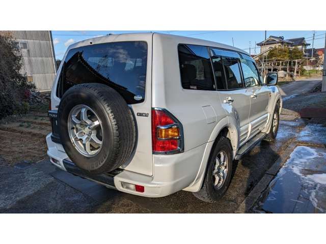 Mitsubishi Pajero 3