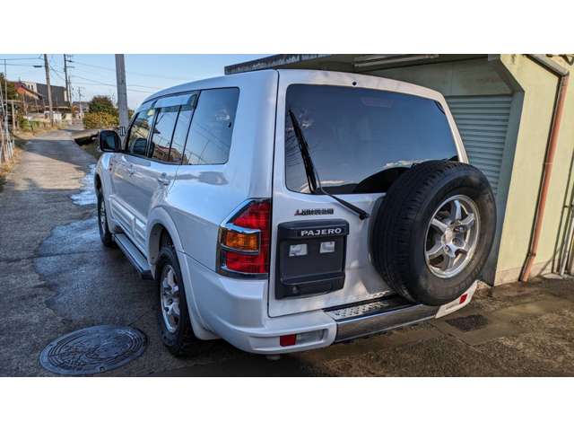 Mitsubishi Pajero 4