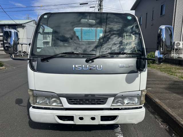 Isuzu Elf 2