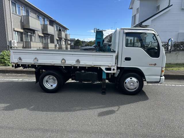 Isuzu Elf 4