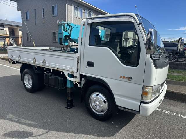 Isuzu Elf 7