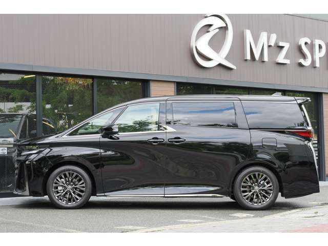 Toyota Vellfire 5