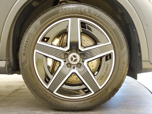 Mercedes-Benz GLC 8