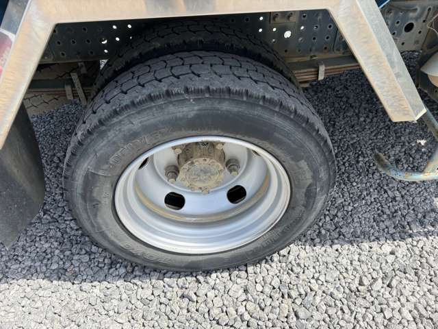 Mitsubishi Fuso Canter 8