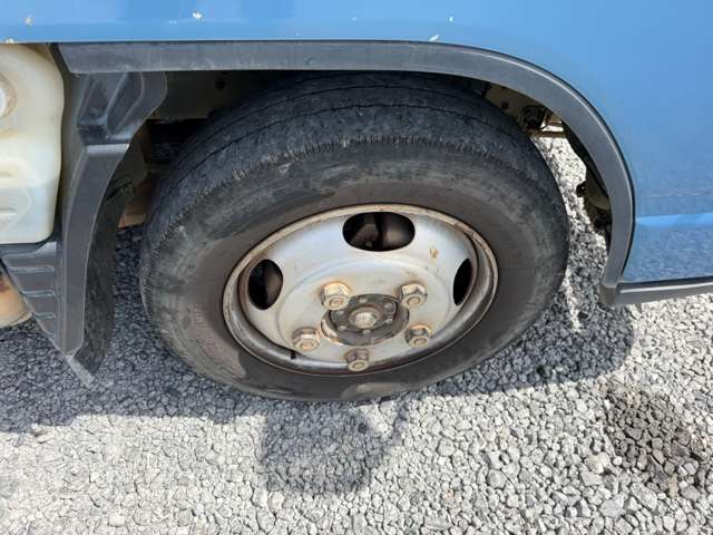 Mitsubishi Fuso Canter 10