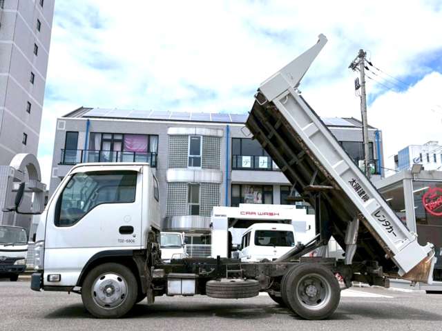 Isuzu Elf 9