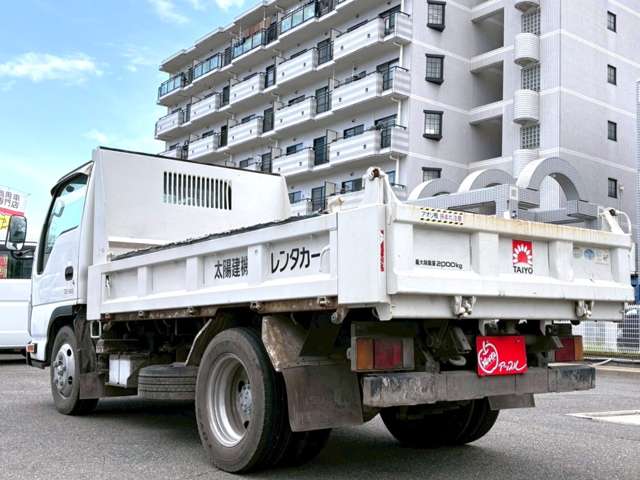 Isuzu Elf 10