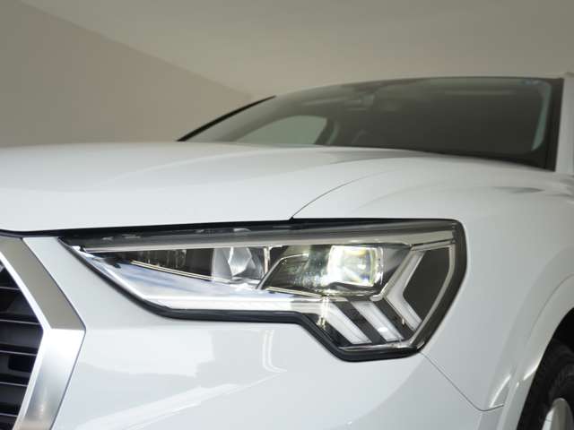 Audi Q3 8