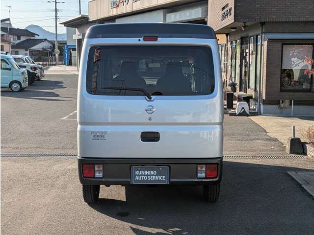Nissan NV100 Clipper 12