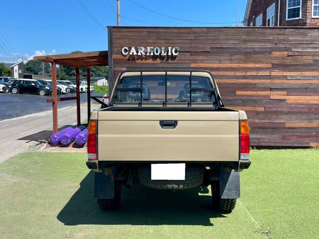 Nissan Datsun 6