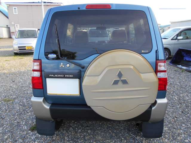 Mitsubishi Pajero Mini 6
