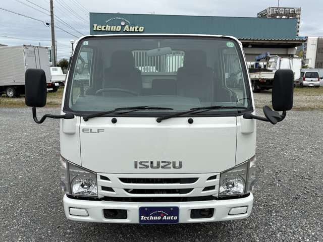 Isuzu Elf 4