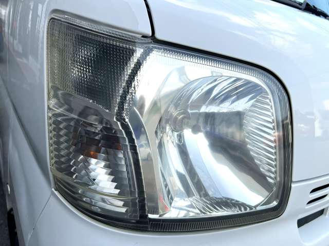 Daihatsu Hijet Deck Van 9