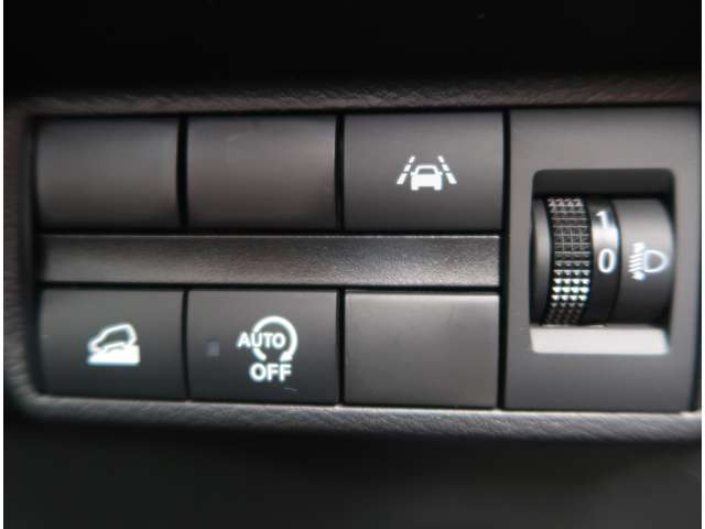 Mitsubishi eK X 12