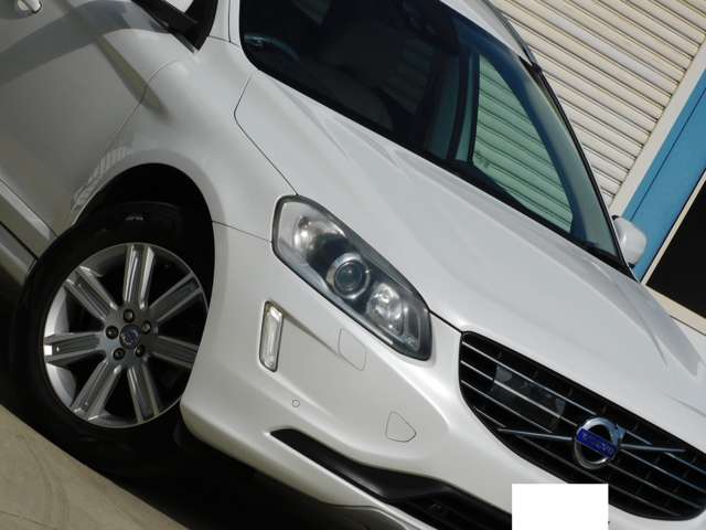 Volvo XC60 4