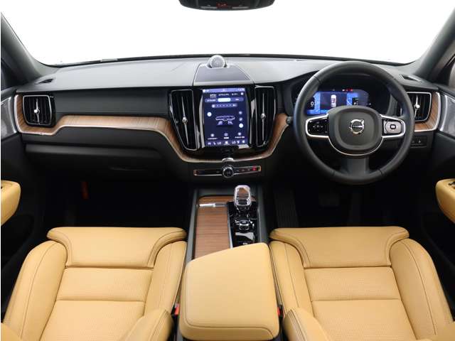 Volvo XC60 4