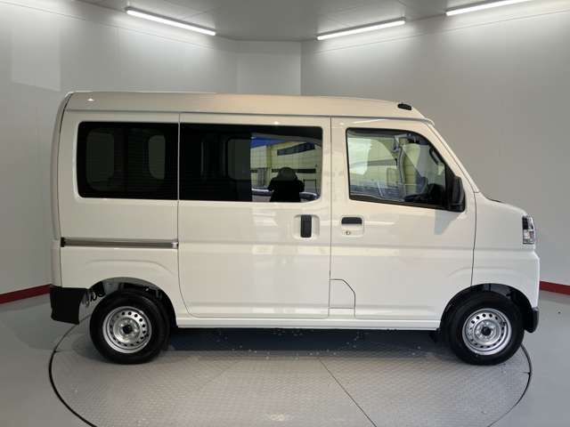 Daihatsu Hijet Cargo 5