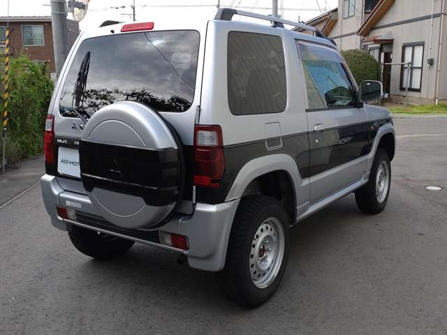 Mitsubishi Pajero Mini 5