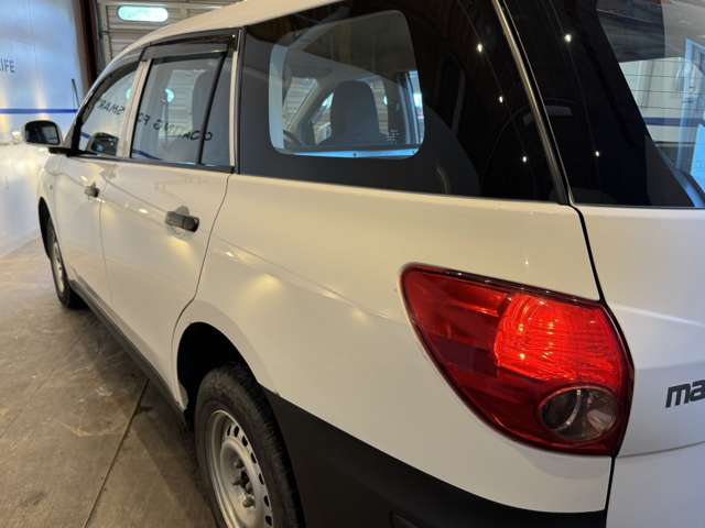 Mazda Familia Van 13