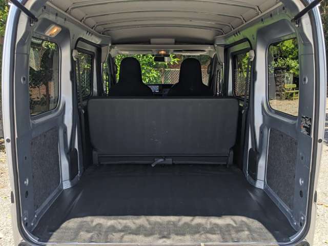 Daihatsu Hijet Cargo 9