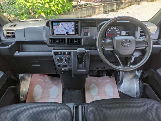 Daihatsu Hijet Cargo 10
