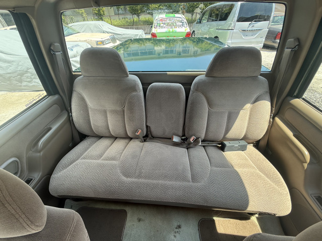 Chevrolet C-1500 12