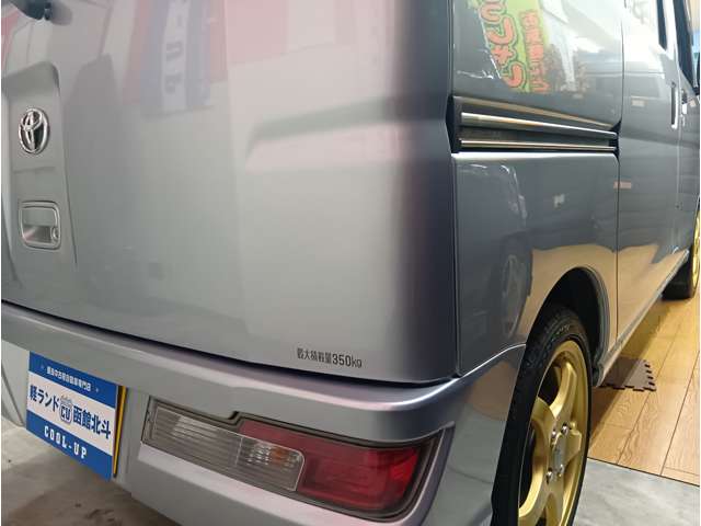 Toyota Pixis Van 12