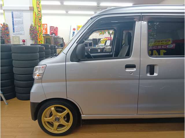 Toyota Pixis Van 4