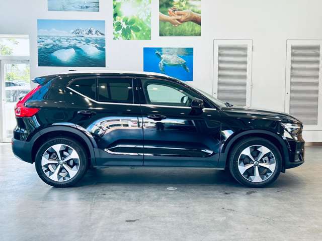 Volvo XC40 8