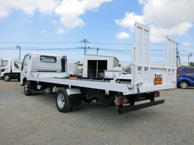 Isuzu Elf 11