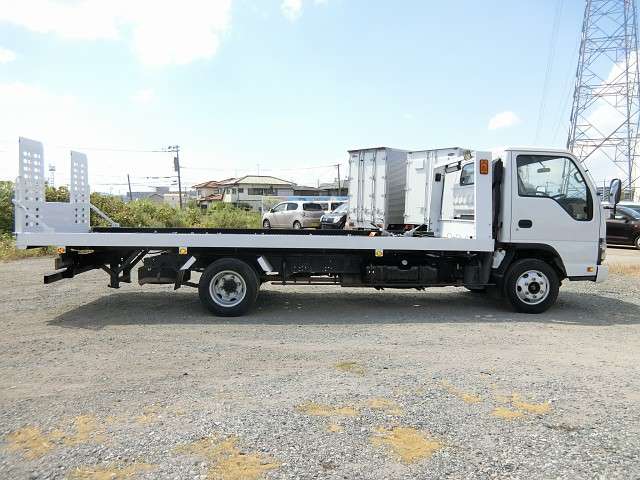 Isuzu Elf 12