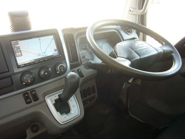 Mitsubishi Fuso Canter 5